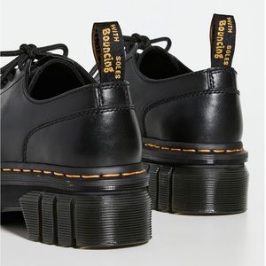 Dr martens us7 AUDRICK NAPPA LEATHER PLATFORM SHOES